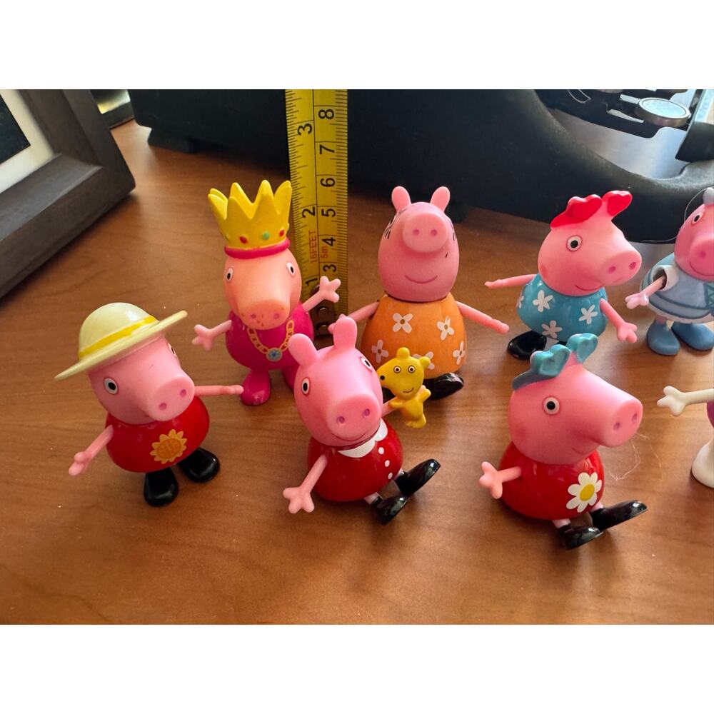 Peppa Pig Figure Lot of 11 Jazwares 2003 Including Suzy Sheep - Picture 2 of 10